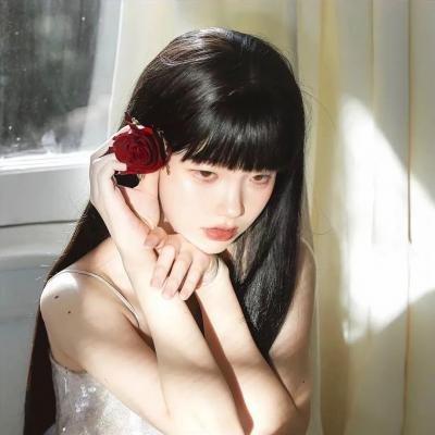 女孩爱跑步
